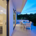 Kyamon Luxury With Heated Saltwater Pool Near Chania *