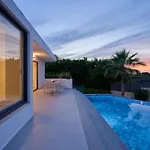 Villa Kyamon Luxury With Heated Saltwater Pool Near Chania
