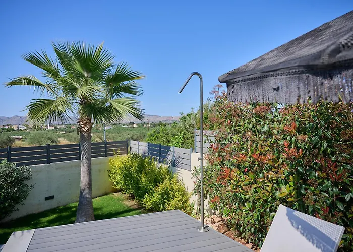 Kyamon Luxury With Heated Saltwater Pool Near Chania *