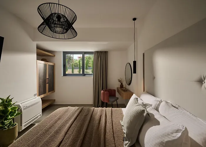 Kyamon Luxury With Heated Saltwater Pool Near Chania Вілла