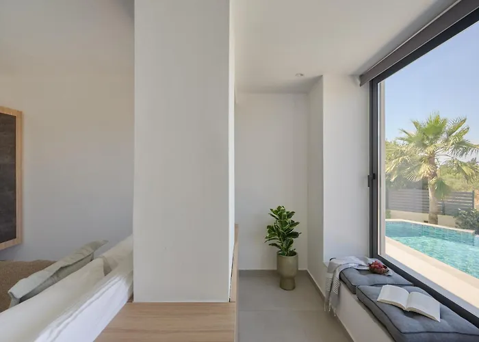 Вілла Kyamon Luxury With Heated Saltwater Pool Near Chania Ханья (Крит)