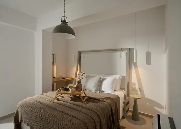 Вілла Kyamon Luxury With Heated Saltwater Pool Near Chania