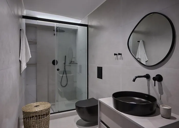 Вілла Kyamon Luxury With Heated Saltwater Pool Near Chania *