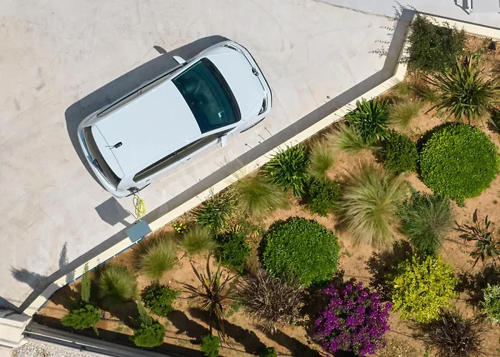 Вілла Kyamon Luxury With Heated Saltwater Pool Near Chania *